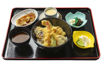 【春日井・瀬戸・菱野発】*日帰り昼食付*『選べるランチと伊良湖メロン狩り』1